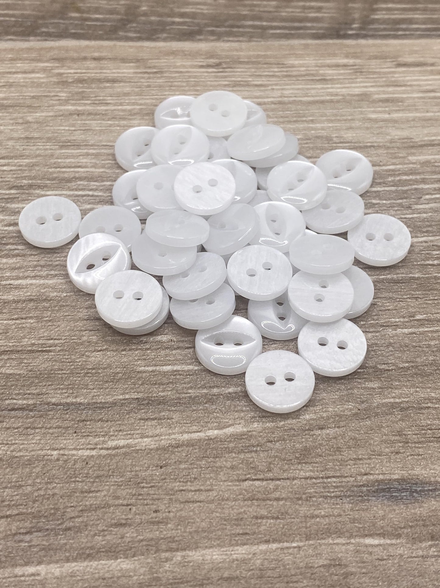 KnitForLess 100Pcs 11mm Fisheye Buttons Polyester Baby Cardigans Knitting Sewing White