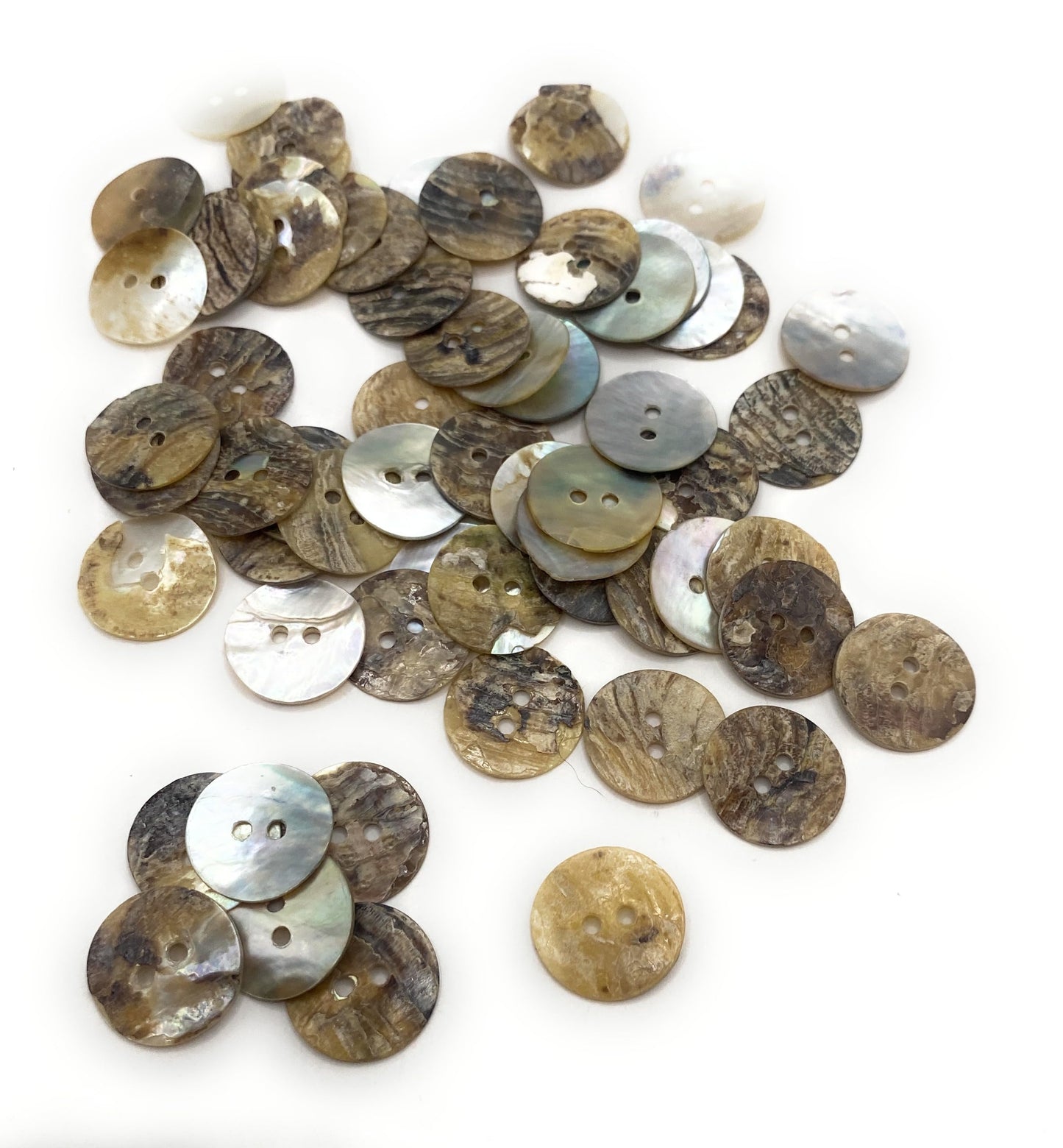 KnitForLess 20Pcs Mother of Pearl Shell Buttons 2 Hole Knitting Crafts Scrapbook 10/12/15/18/20mm