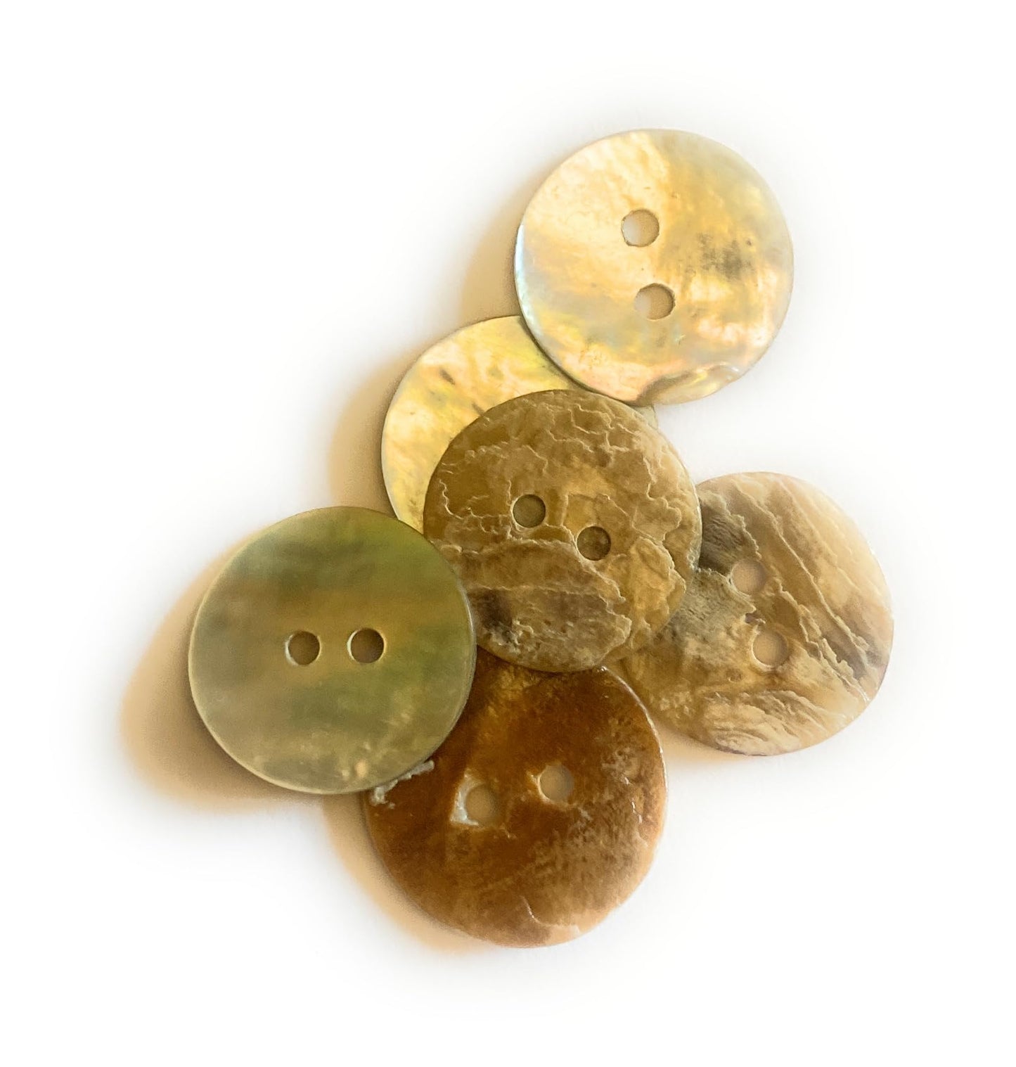KnitForLess 20Pcs Mother of Pearl Shell Buttons 2 Hole Knitting Crafts Scrapbook 10/12/15/18/20mm