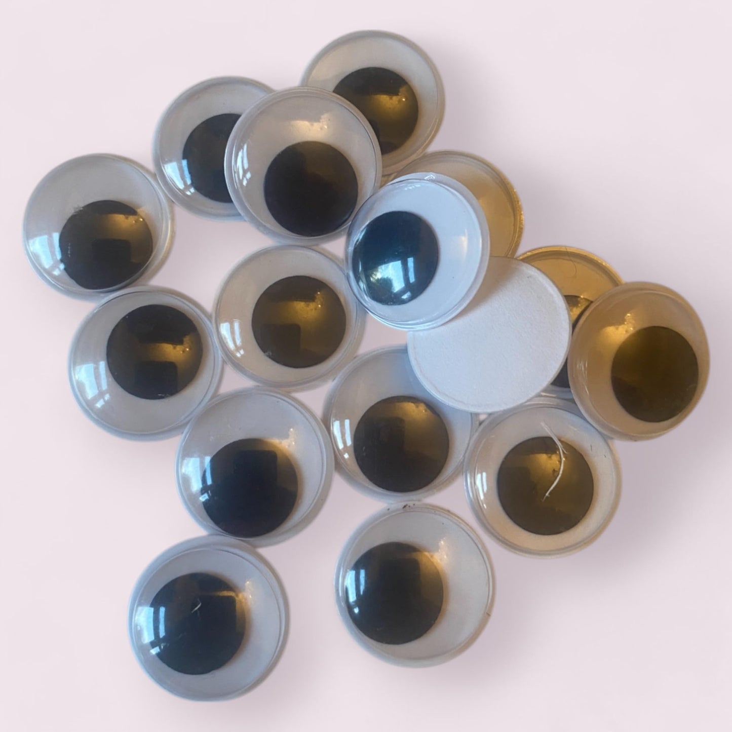 KnitForLess Large Googly Eyes 20mm Self Adhesive Wiggle for Crafts DIY Projects School Art Supplies & Kids Activities,
