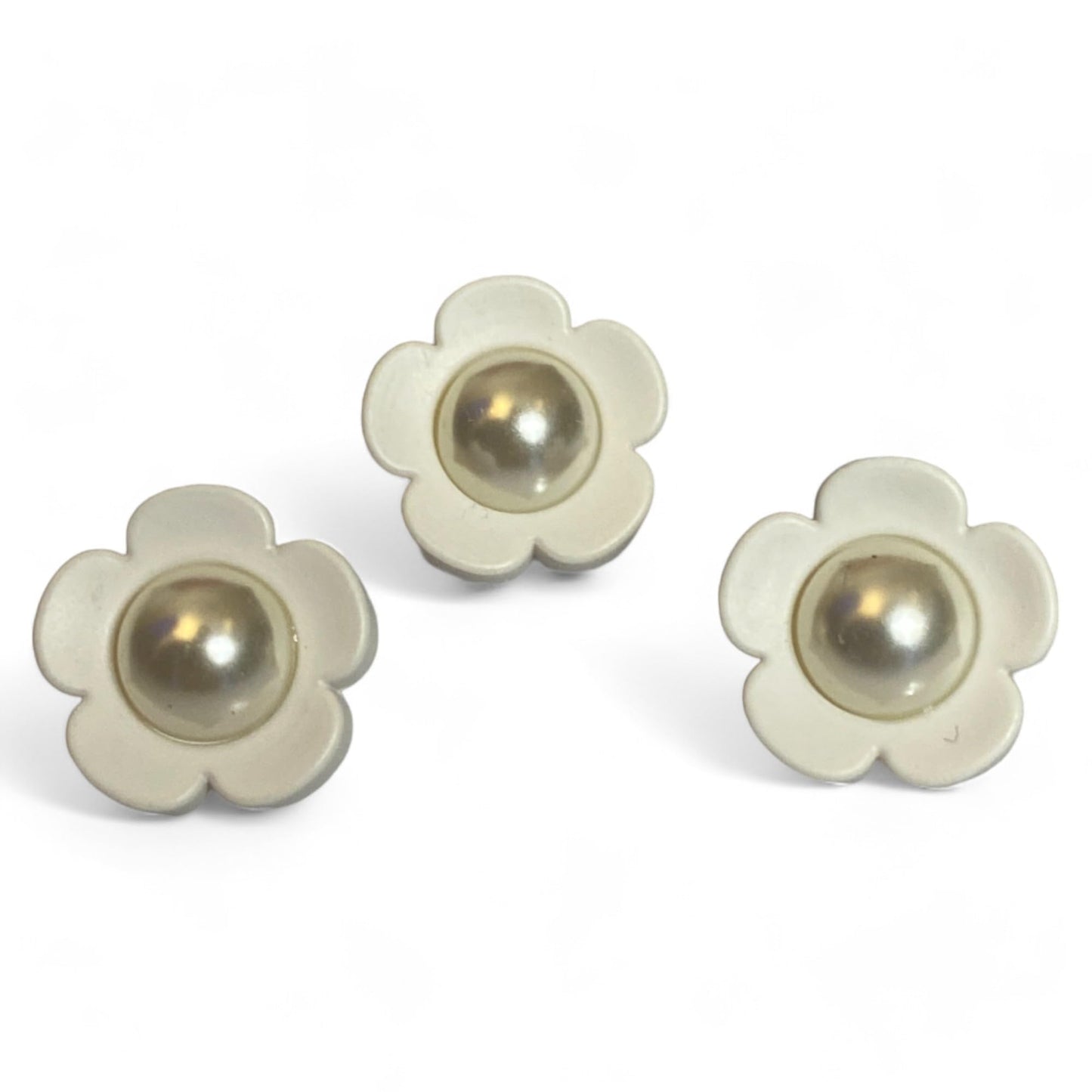 KnitForLess Plastic Flower Buttons 15mm Pack of 10 3 Colours Cardigans Sewing Knitting