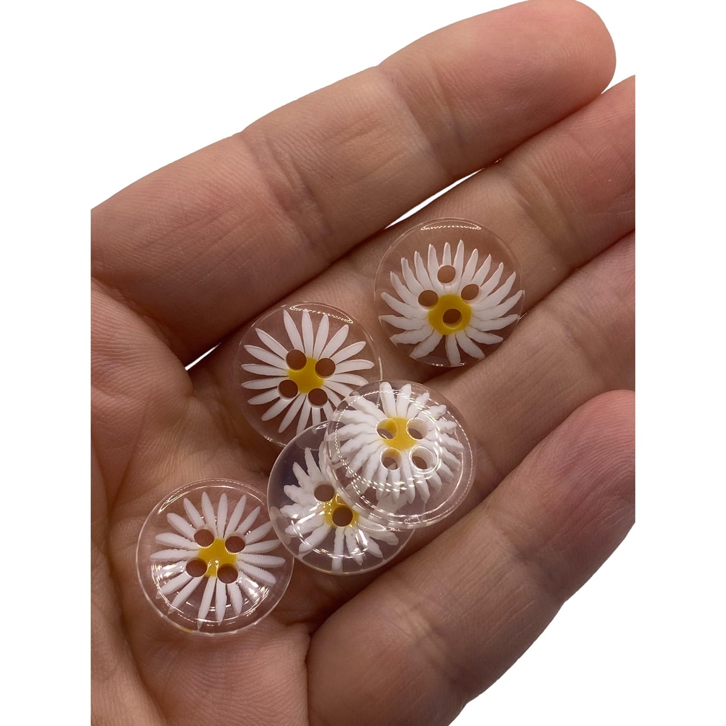 KnitForLess Clear Resin Daisy Flower Shaped Buttons 18mm 4 Hole for Sewing Knitting Jewellery Making Craft Projects