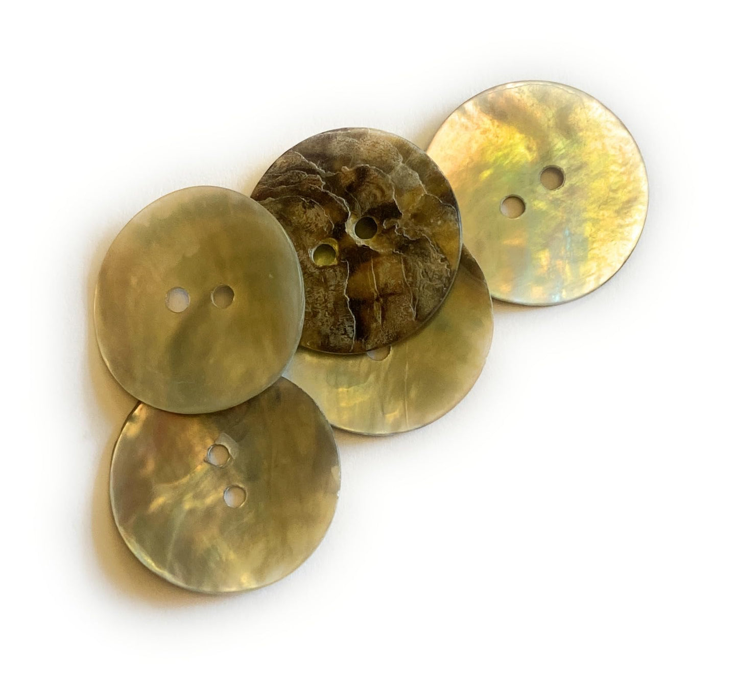 KnitForLess 20Pcs Mother of Pearl Shell Buttons 2 Hole Knitting Crafts Scrapbook 10/12/15/18/20mm
