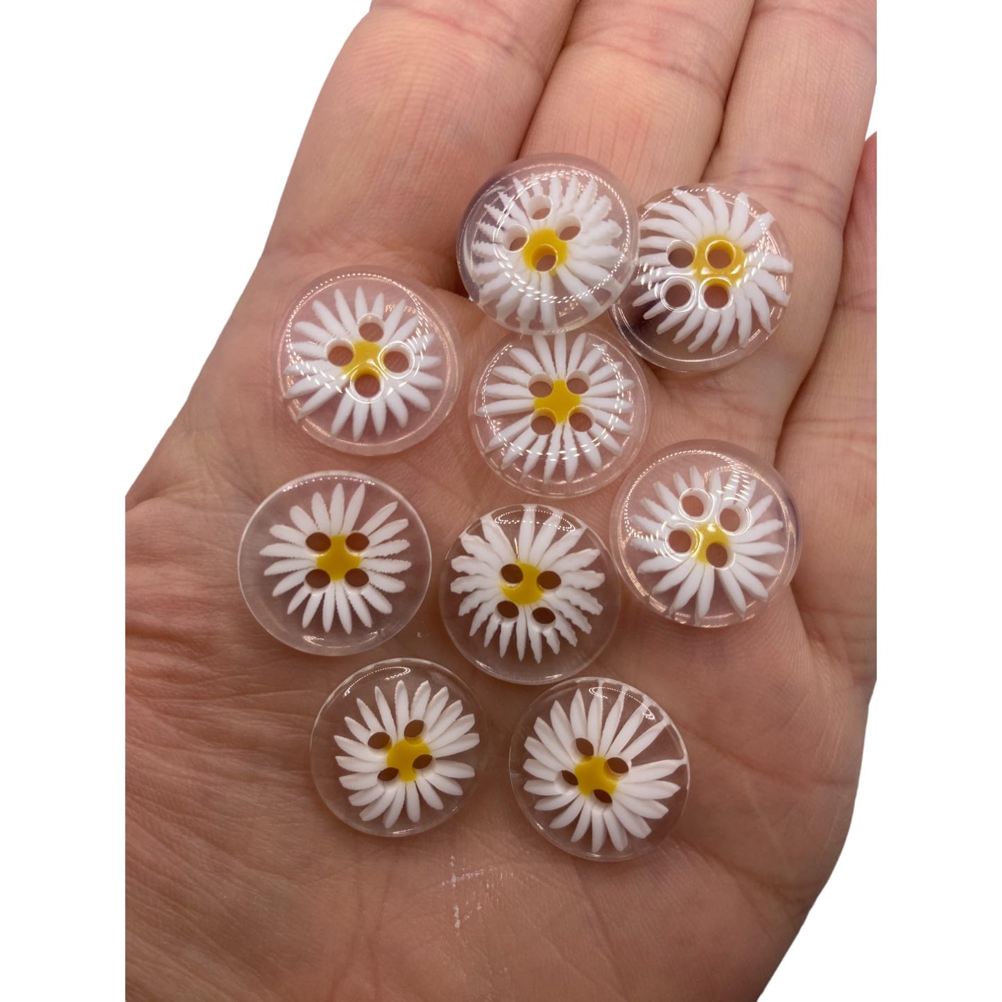 KnitForLess Clear Resin Daisy Flower Shaped Buttons 18mm 4 Hole for Sewing Knitting Jewellery Making Craft Projects