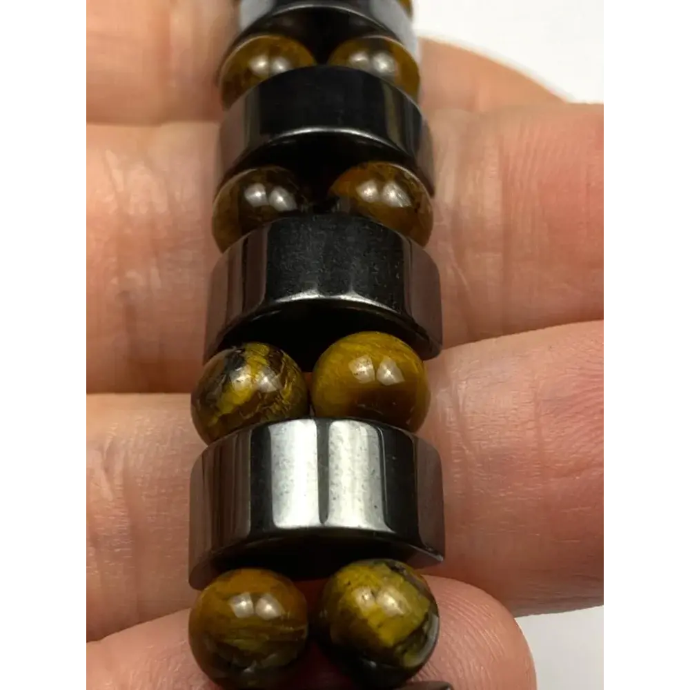 Tiger’s eye and hematite bracelet.