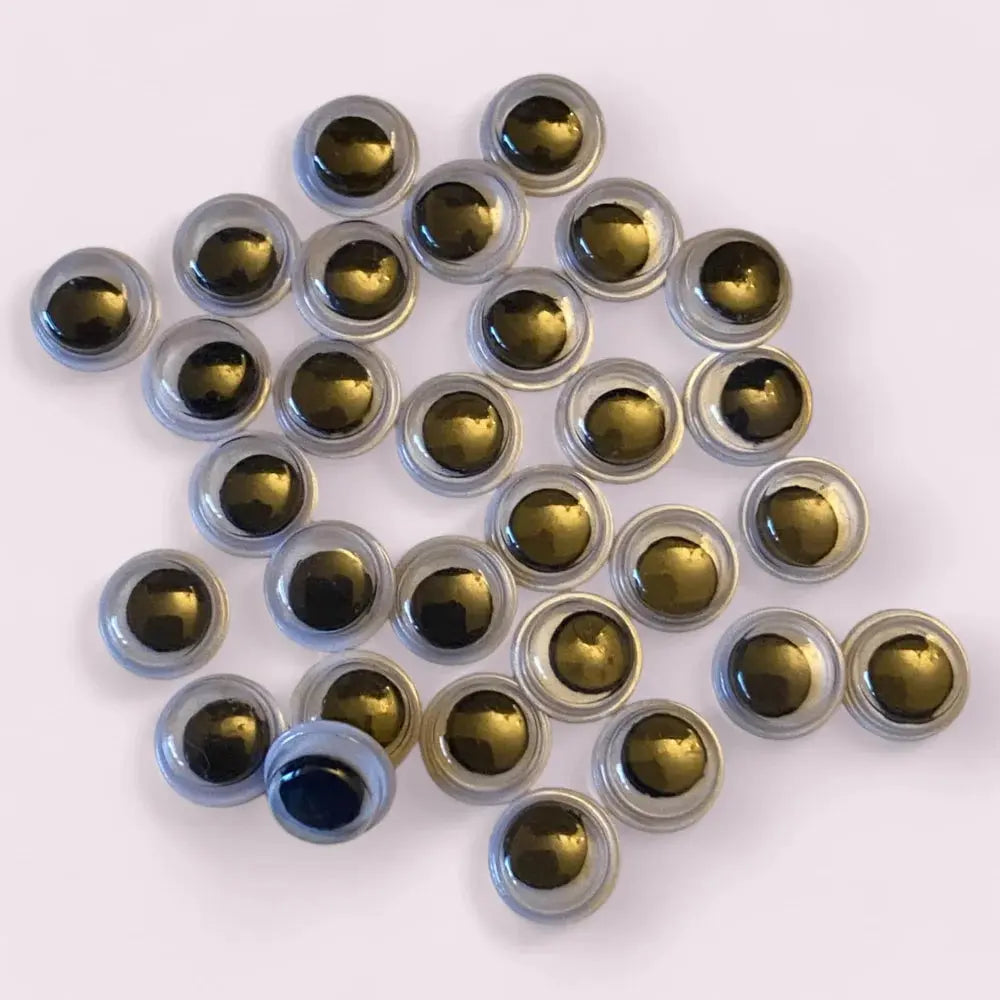 Pile of googly eyes.