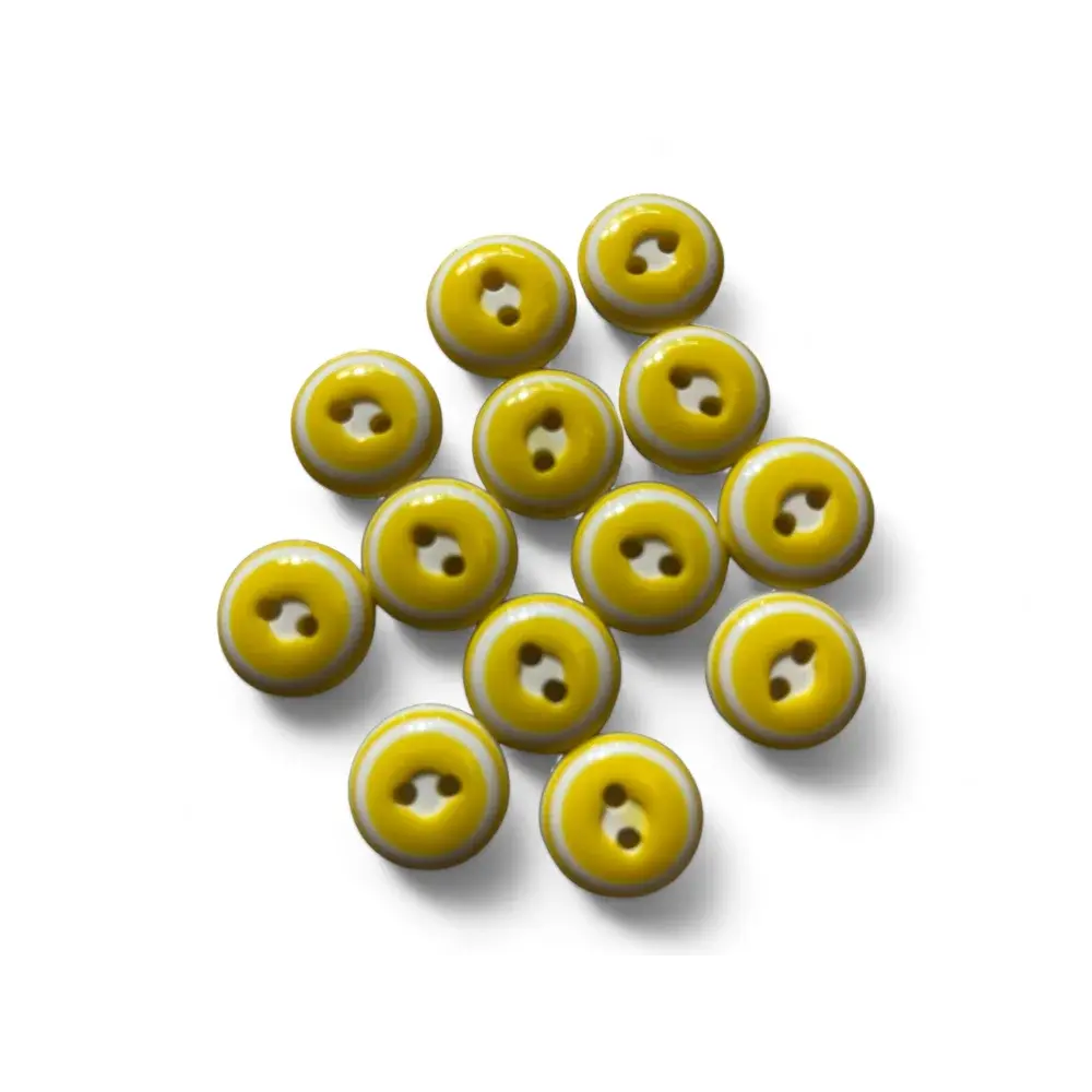 Yellow and white striped buttons.