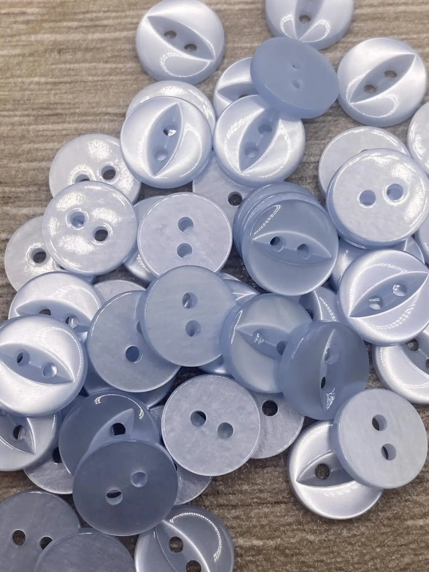 Fisheye Buttons - KnitForLess
