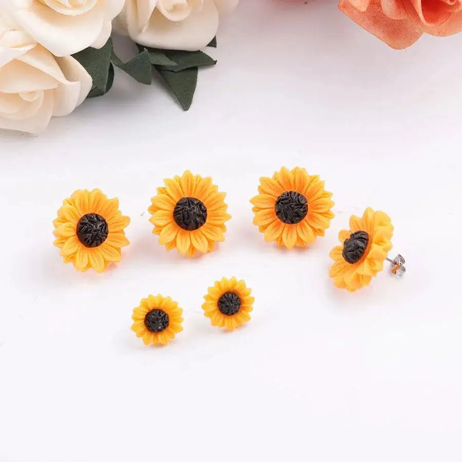 Sunflower-shaped stud earrings.