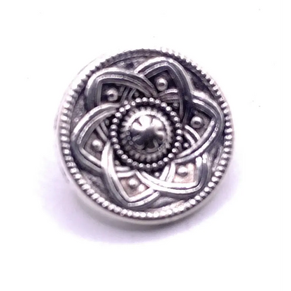 Silver Celtic knot button.