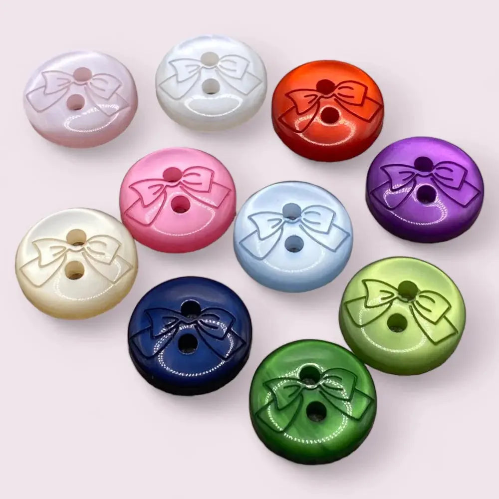 Colorful bow-embossed buttons.