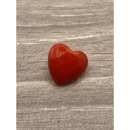 Red faceted heart.