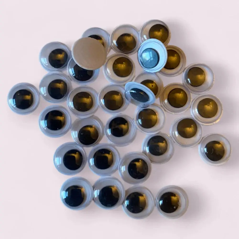 Assorted googly eyes.