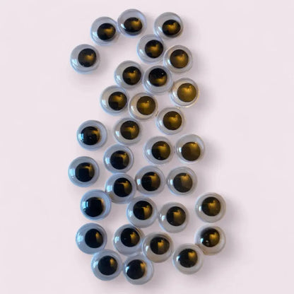 Pile of googly eyes.