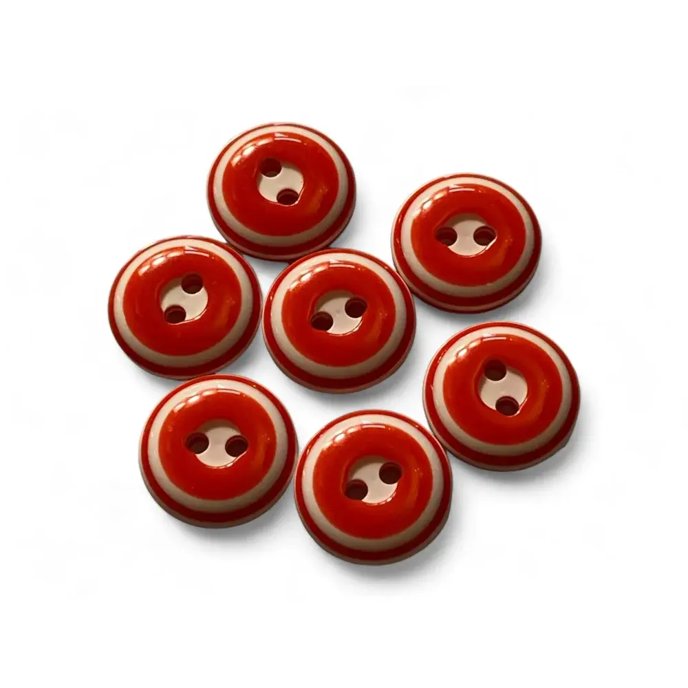 Red and white striped buttons.