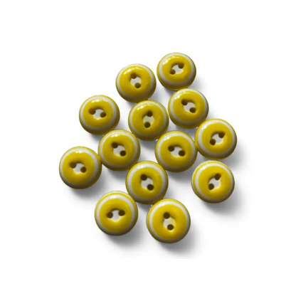 Yellow and white striped buttons.